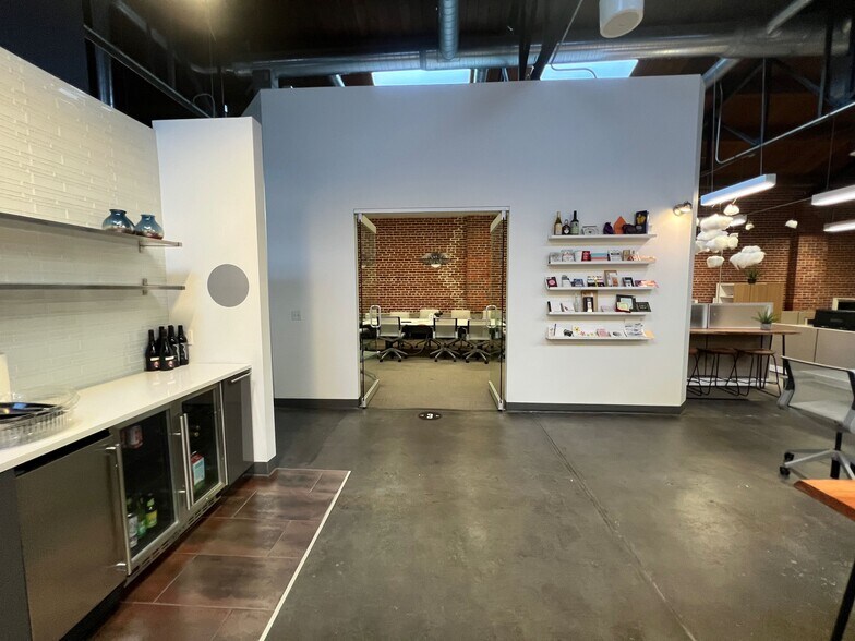 More Photos Of 1020 Cherokee St, Denver Office For Sale