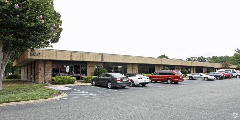 More Photos Of 739 Thimble Shoals Blvd, Newport News Office For Lease