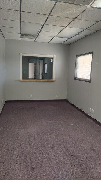 More Photos Of 1225 N Logan St, Texas City Office For Lease