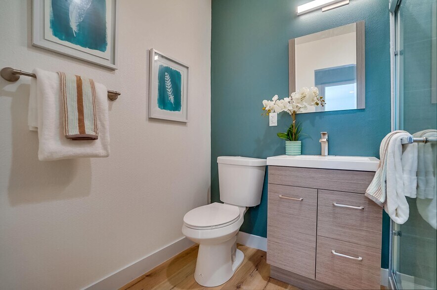 More Photos Of 1208 Daisy Ave, Long Beach Apartments For Sale