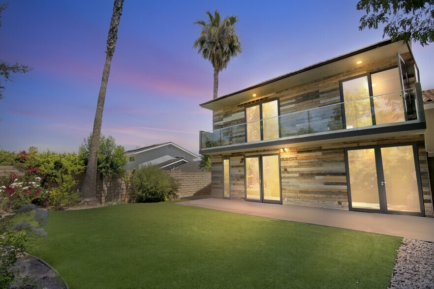 More Photos Of 7501 Linley Ln, Canoga Park Specialty For Sale