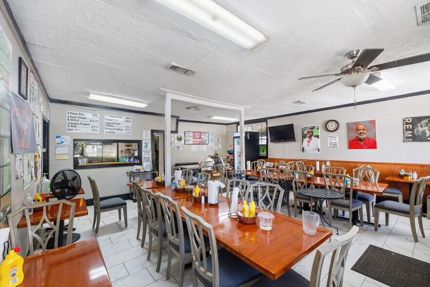 More Photos Of 1016 E Broad St, Athens Restaurant For Sale