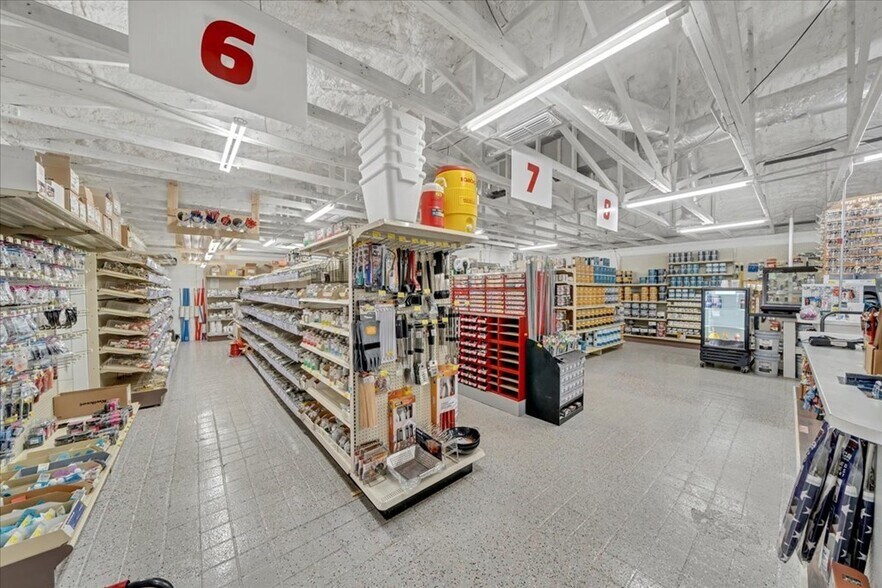 More Photos Of 1600 E Oglethorpe Blvd, Albany Freestanding For Sale
