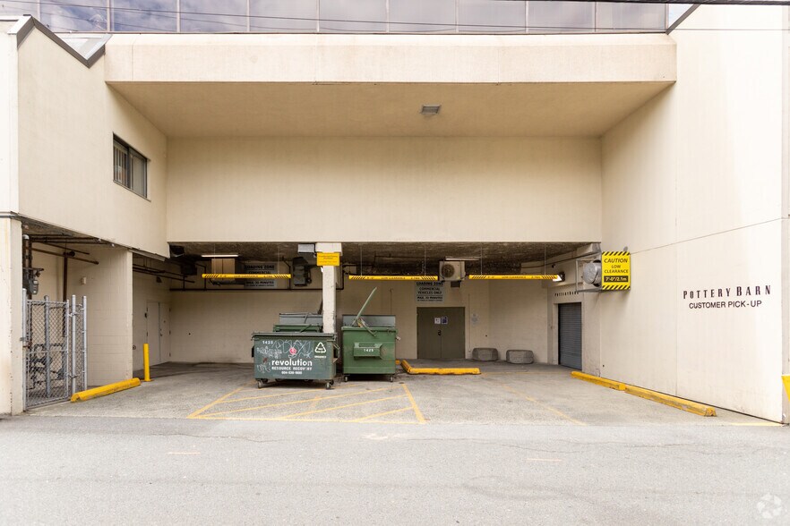 More Photos Of 2608 Granville St, Vancouver Office For Lease