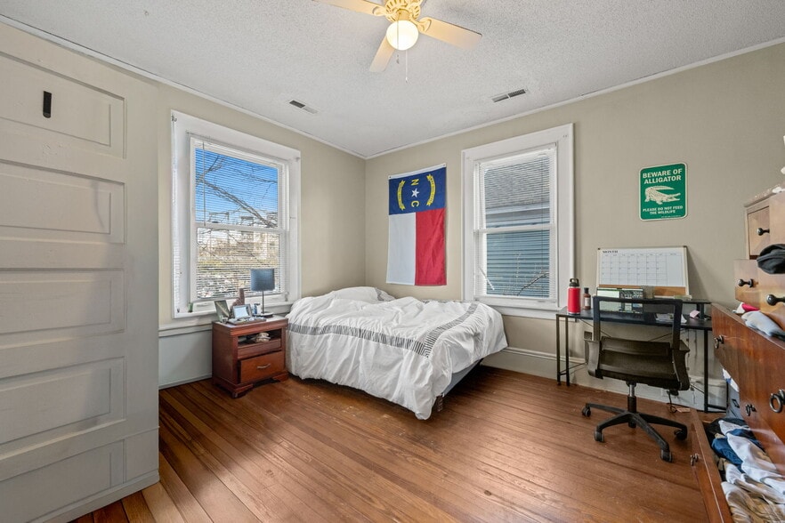 More Photos Of 1306 Flint Pl, Raleigh Multifamily For Sale