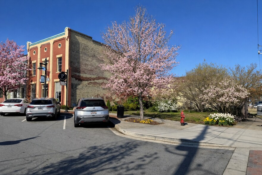 More Photos Of 5504 Main St, Flowery Branch Storefront Retail Office For Sale