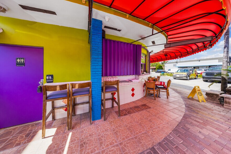 More Photos Of 2692 Palm Ave, Hialeah Auto Repair For Sale