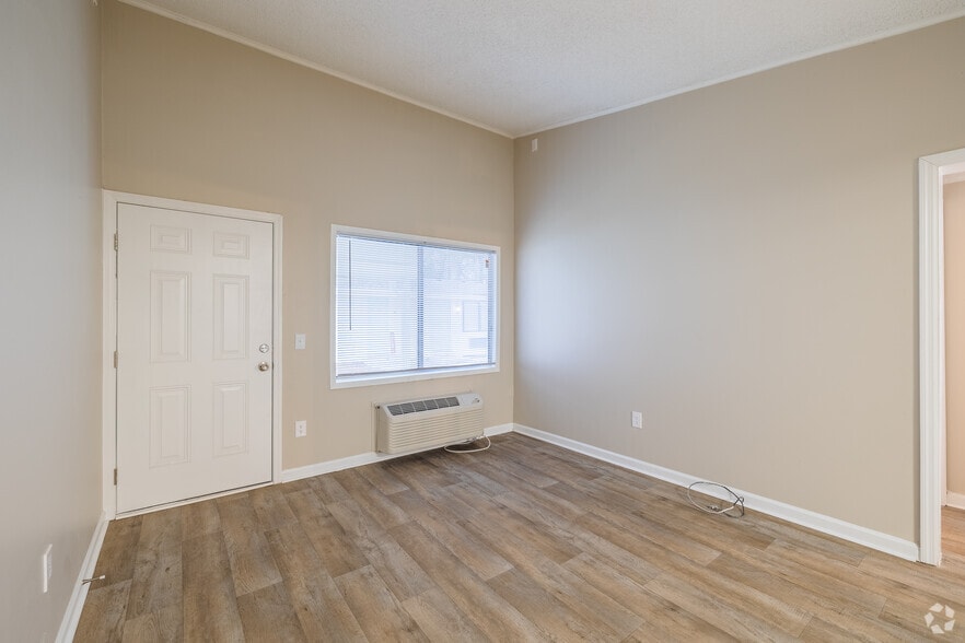 More Photos Of 210 Lanier Dr, Statesboro Apartments For Sale