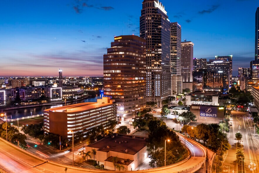 More Photos Of 100 S Ashley Dr, Tampa Office For Lease