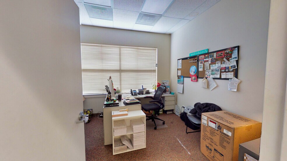 More Photos Of 150 Kendall Point Dr, Oswego Manufacturing For Lease