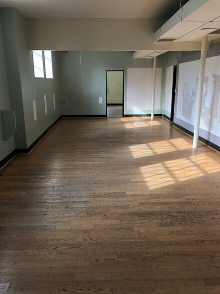 More Photos Of 6002 Main St, Mays Landing Storefront For Lease