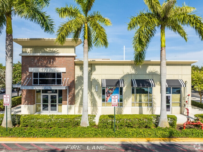 More Photos Of 1341-1663 S University Dr, Plantation Unknown For Lease