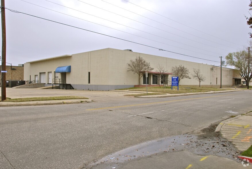 More Photos Of 10820 Composite Dr, Dallas Warehouse For Sale