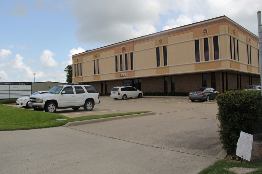 More Photos Of 2000 25th Ave N, Texas City Office For Lease