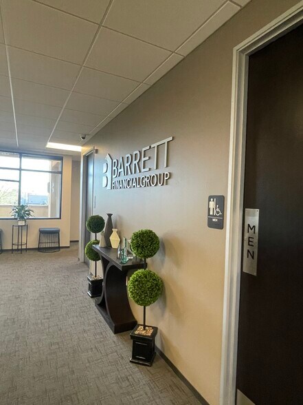 More Photos Of 1482 E Williams Field Rd, Gilbert Unknown For Lease