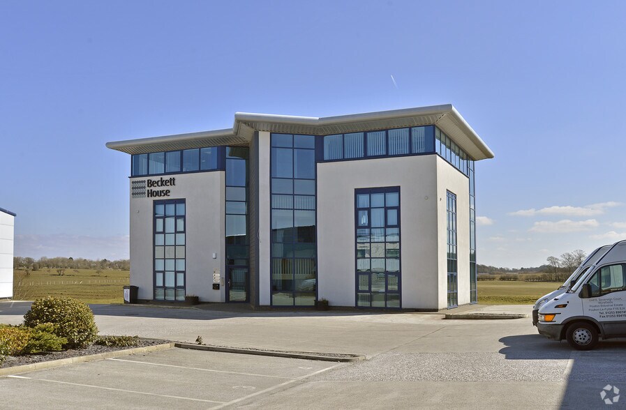 Poulton Industrial Estate, Poulton Le Fylde, LAN FY6 8JX Office For