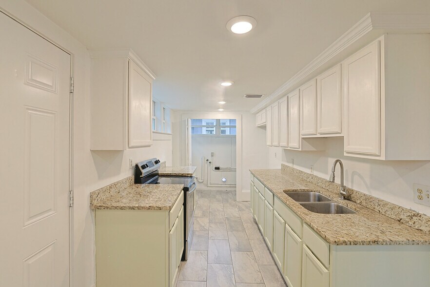 More Photos Of 1525 Larue Ave, Jacksonville Apartments For Sale