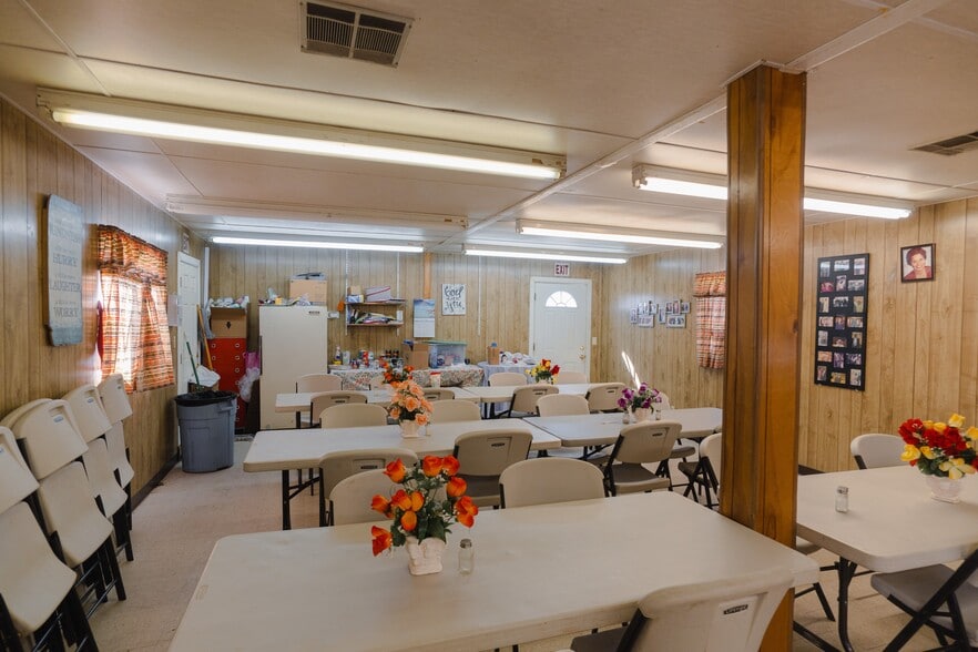More Photos Of 21562 Reynolds Ave, Dos Palos Religious Facility For Sale