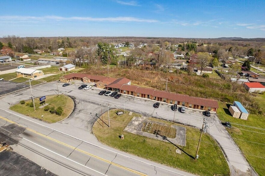 More Photos Of 1646 E Spring St, Cookeville Hotel For Sale