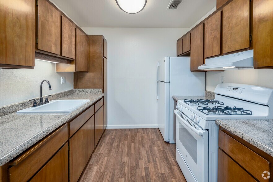 More Photos Of 6546 Auburn Blvd, Citrus Heights Apartments For Sale