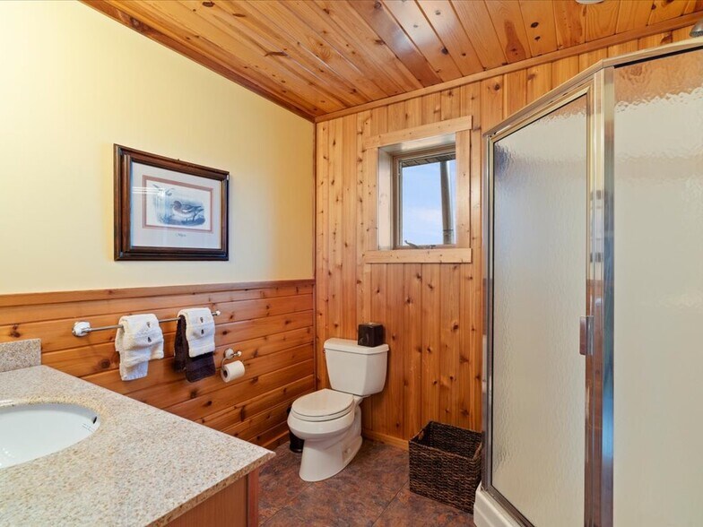 More Photos Of 21998 Lasalle Ave NW, Puposky Specialty For Sale