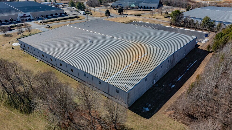 More Photos Of 126 Quality Dr, Mocksville Warehouse For Sale