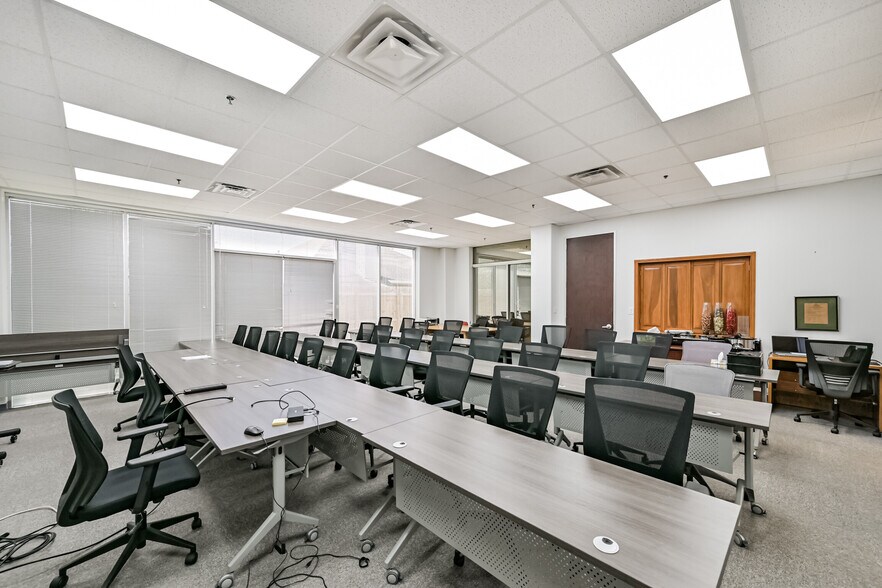 More Photos Of 4701 Preston Ave, Pasadena Office Residential For Sale