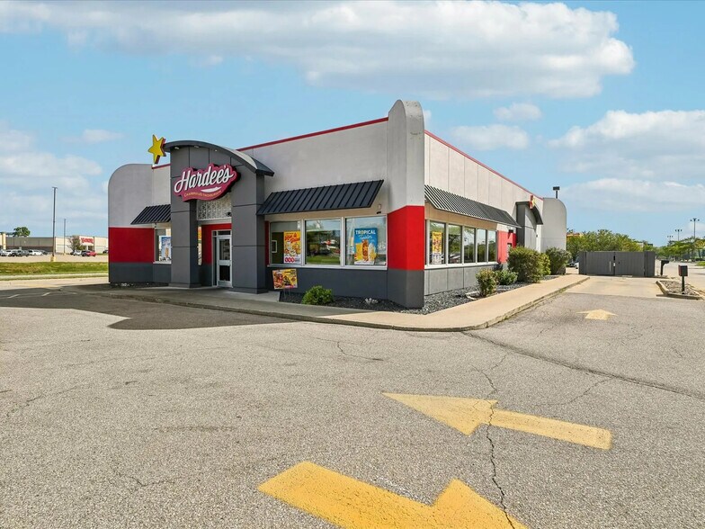 More Photos Of 1410 Flammang Dr, Waterloo Fast Food For Sale