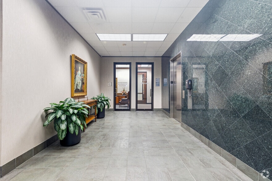 More Photos Of 8500 Cypresswood Dr, Spring Office For Sale