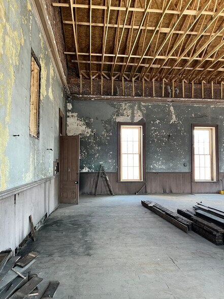 More Photos Of 112 W Main St, Troy Storefront For Sale