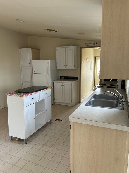More Photos Of 1328 State Route 89, Chino Valley Office For Sale
