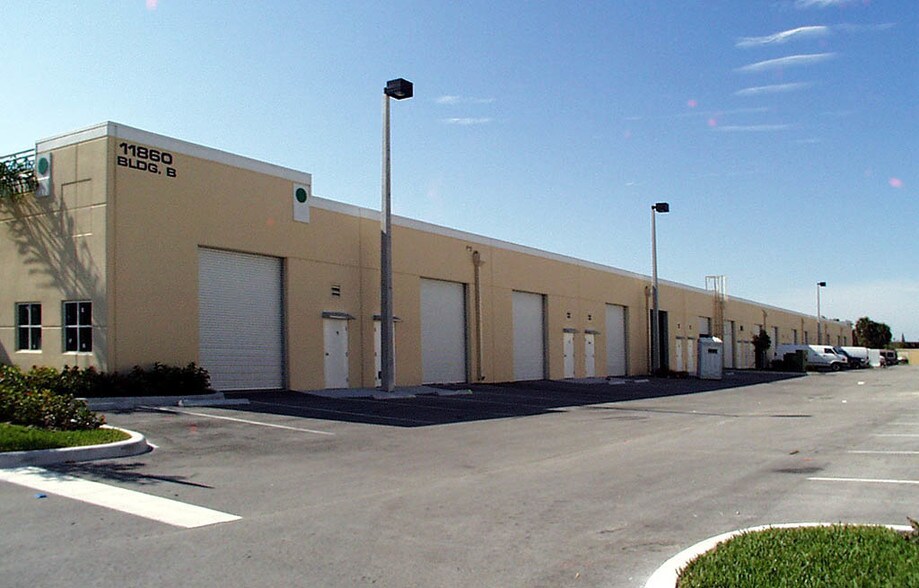 More Photos Of 11880 W State Road 84, Davie Warehouse For Lease