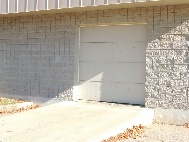 More Photos Of 14 Lexington Dr, Laconia Light Manufacturing For Lease