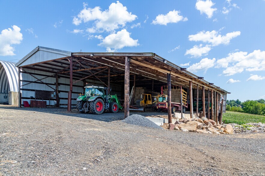 More Photos Of 27058 Mount Pleasant Rd, Columbus Winery Vineyard For Sale