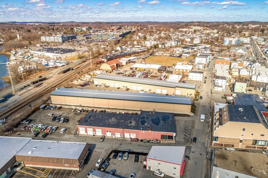 More Photos Of 128 Park St, Beverly Unknown For Lease