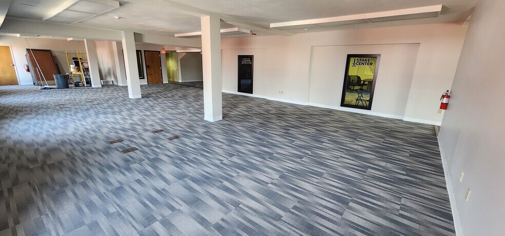 More Photos Of 2144 S Macarthur Blvd, Springfield Office For Lease