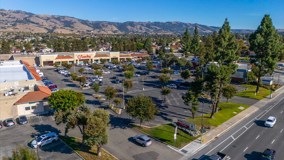 More Photos Of 3270 S White Rd, San Jose Supermarket For Sale