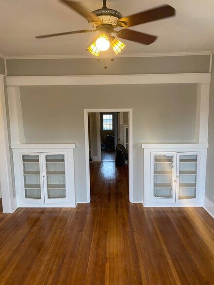 More Photos Of 1502 Buena Vista Rd, San Antonio Loft Creative Space For Sale