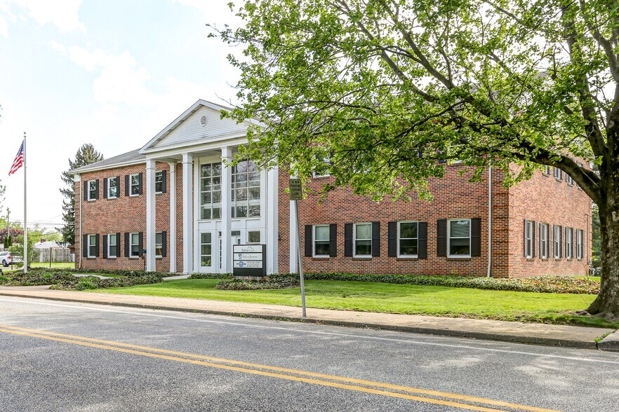 More Photos Of 704 Lisburn Rd, Camp Hill Office Residential For Lease