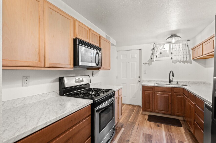 More Photos Of 8609 W 54th Pl, Arvada Apartments For Sale