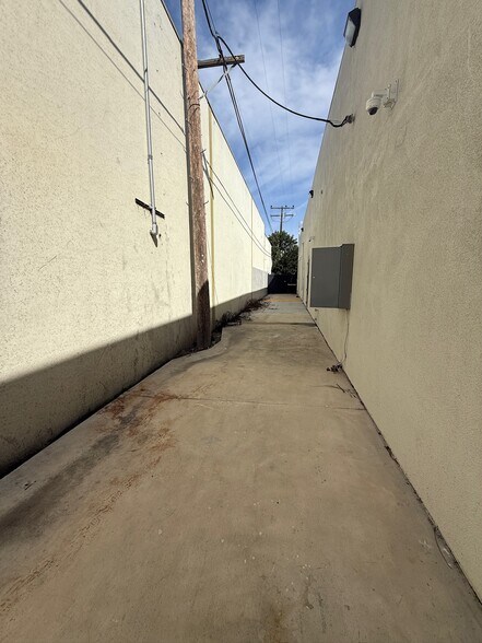 More Photos Of 2301 Newport Blvd, Costa Mesa Medical For Sale