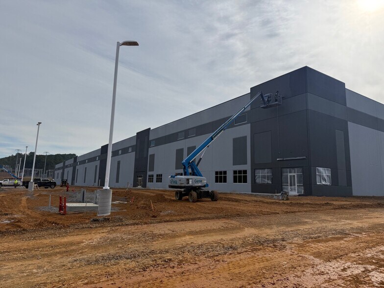 More Photos Of 4550 Cherokee Gateway Blvd, Mc Donald Industrial For Lease