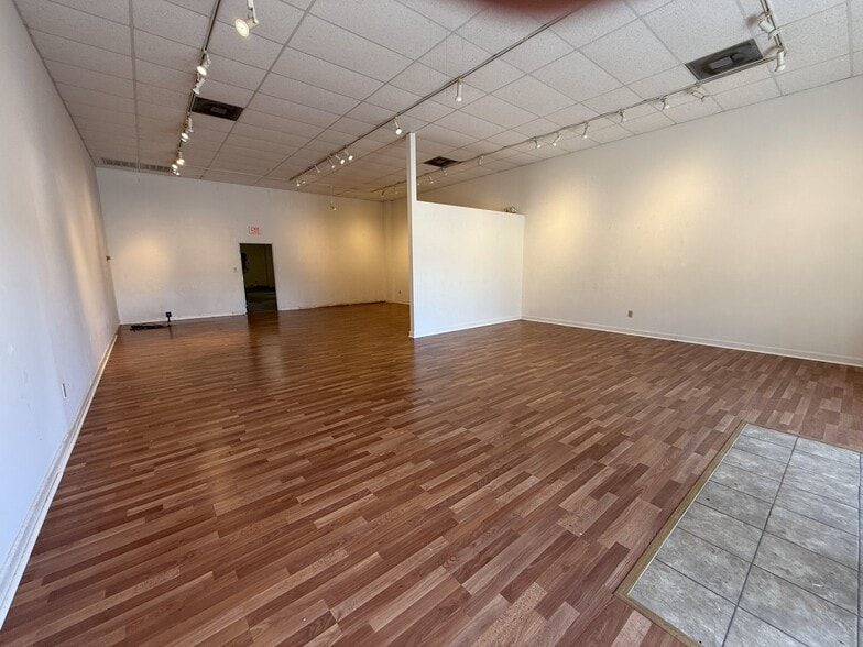 More Photos Of 829 Asbury Dr, Mandeville Storefront For Sale
