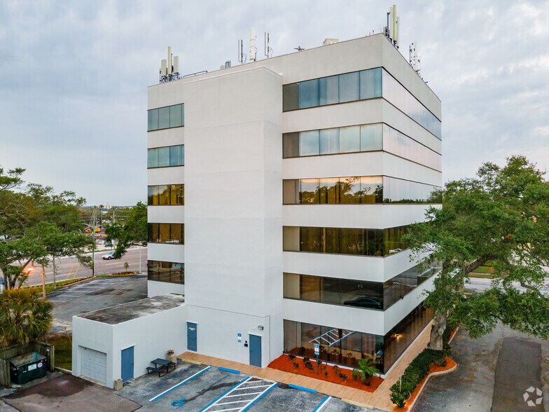 More Photos Of 3000 Gulf To Bay Blvd, Clearwater Medical For Lease