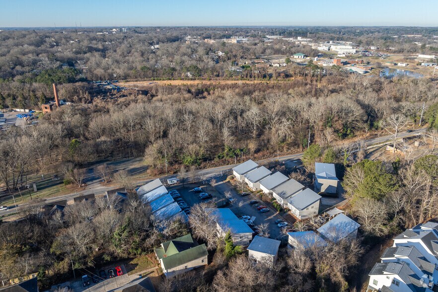 More Photos Of 1030 Dr Martin Luther King Pky, Athens Apartments For Sale