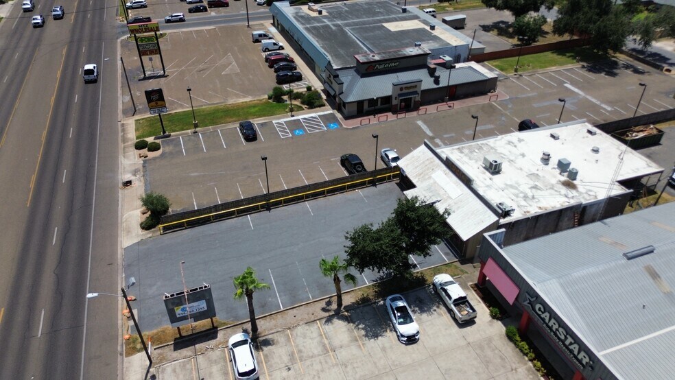 More Photos Of 3619 N 10th St, McAllen General Retail For Lease