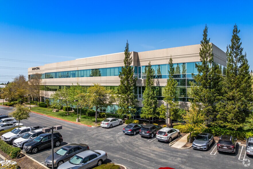 More Photos Of 2901 Douglas Blvd, Roseville Office For Sale