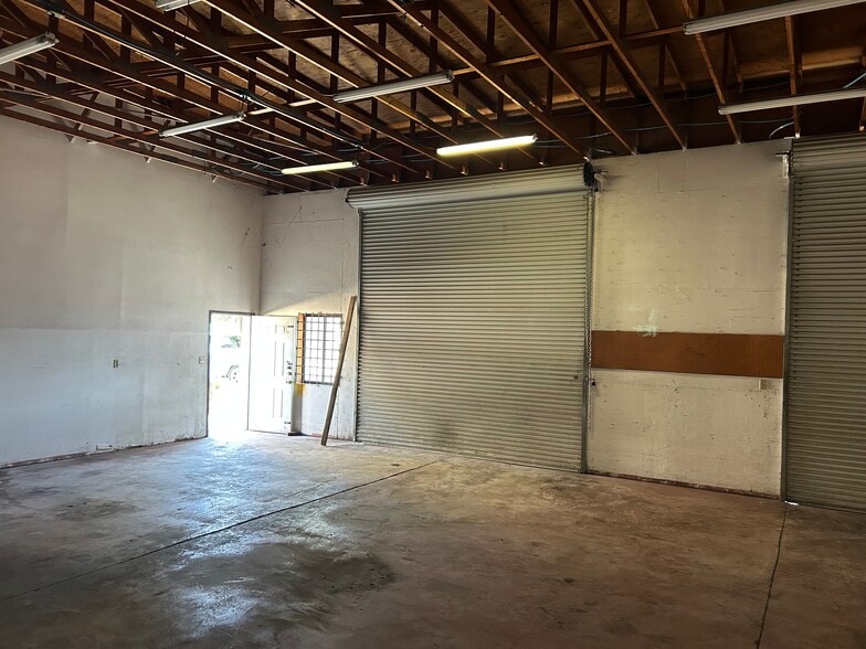 More Photos Of 4810 Westside Rd, Redding Flex For Lease