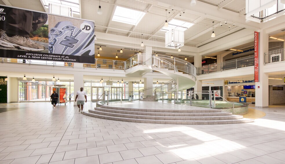 More Photos Of 2301-2401 Liberty Heights Ave, Baltimore Unknown For Lease