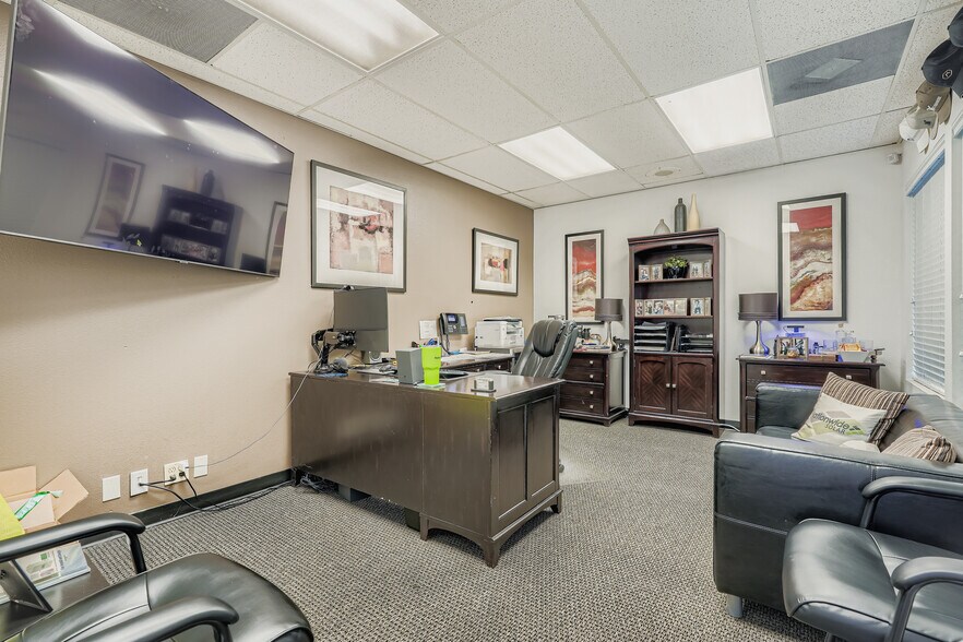 More Photos Of 6407 NE 117th Ave, Vancouver Medical For Sale